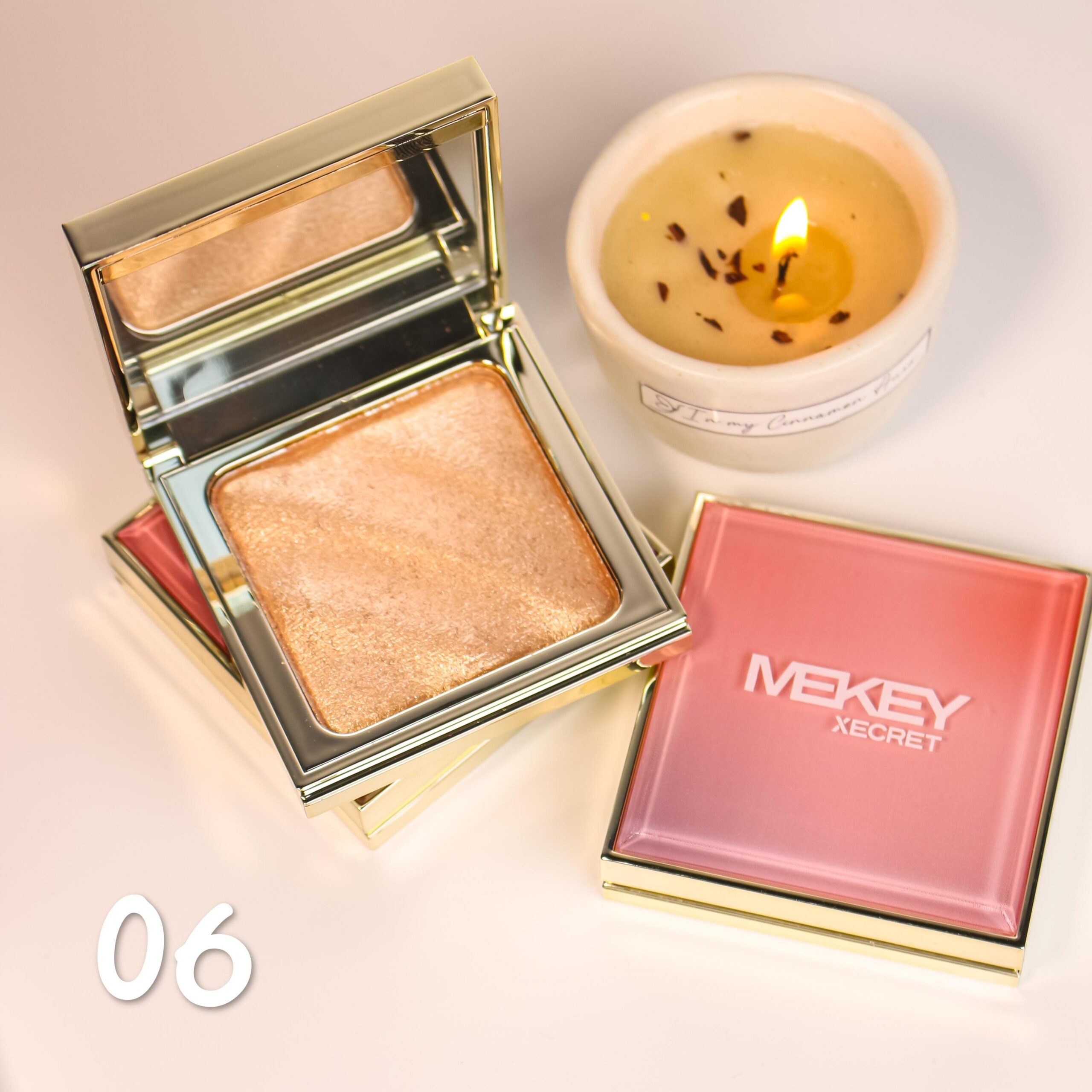 Mekey Xecret Luminous Glow Highlighter