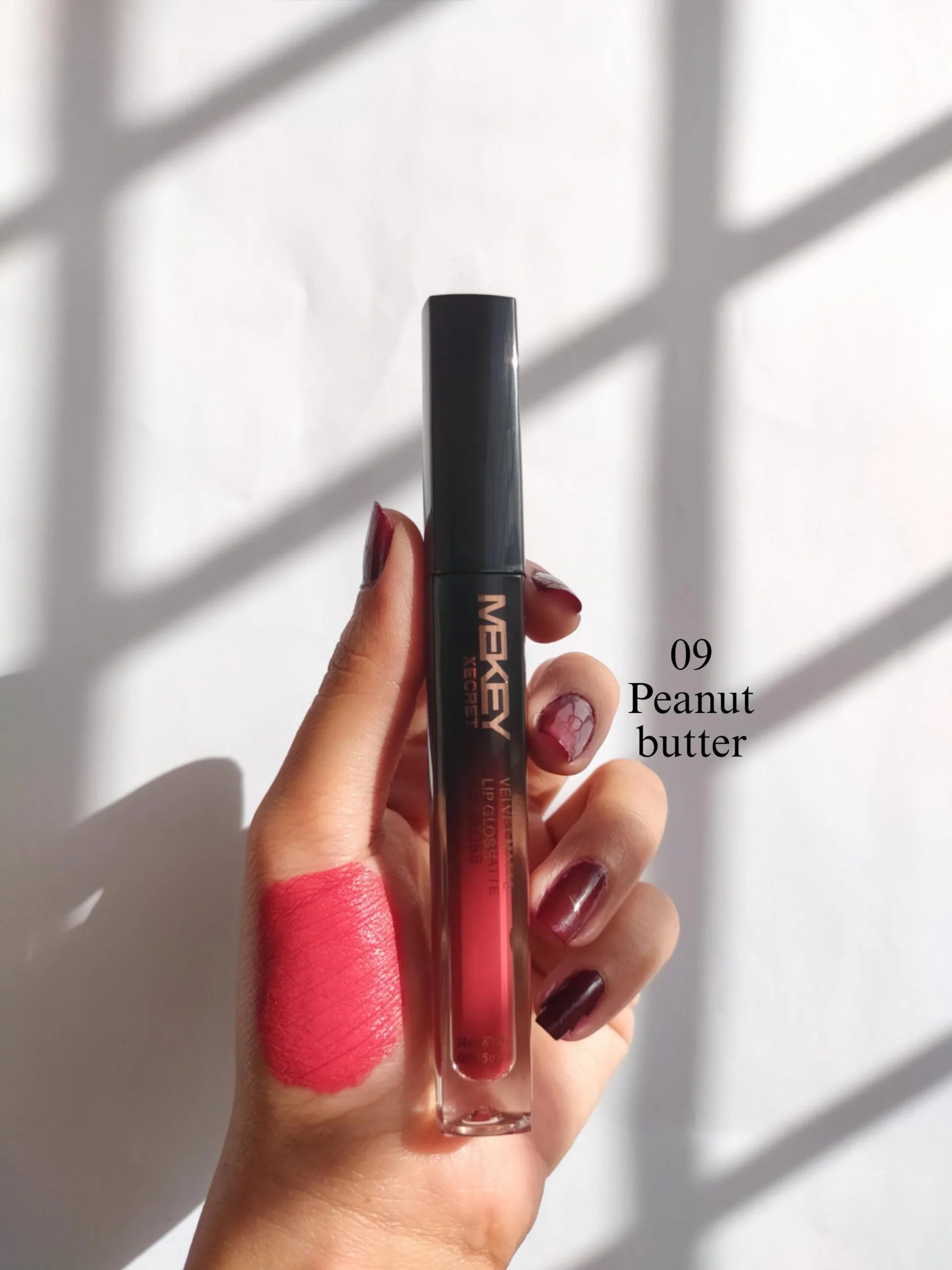 Mekey Xecret Velvet Matte Liquid Lip Gloss