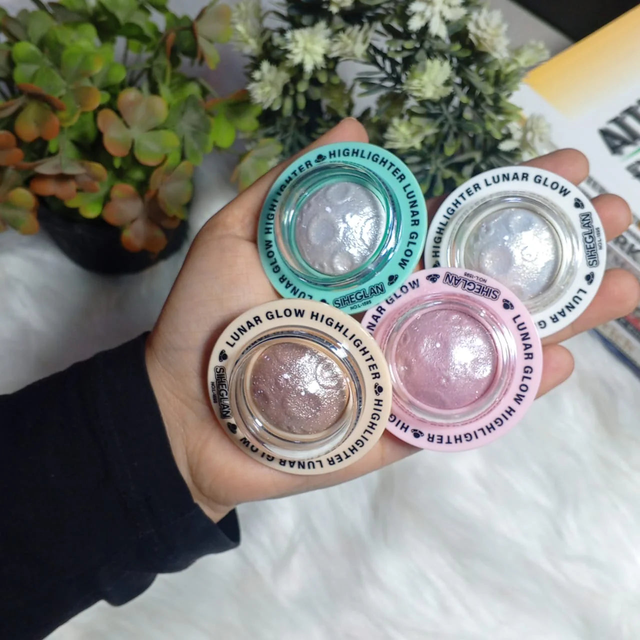 SHE GLAN– Lunar Glow Highlighter (Set of 4)