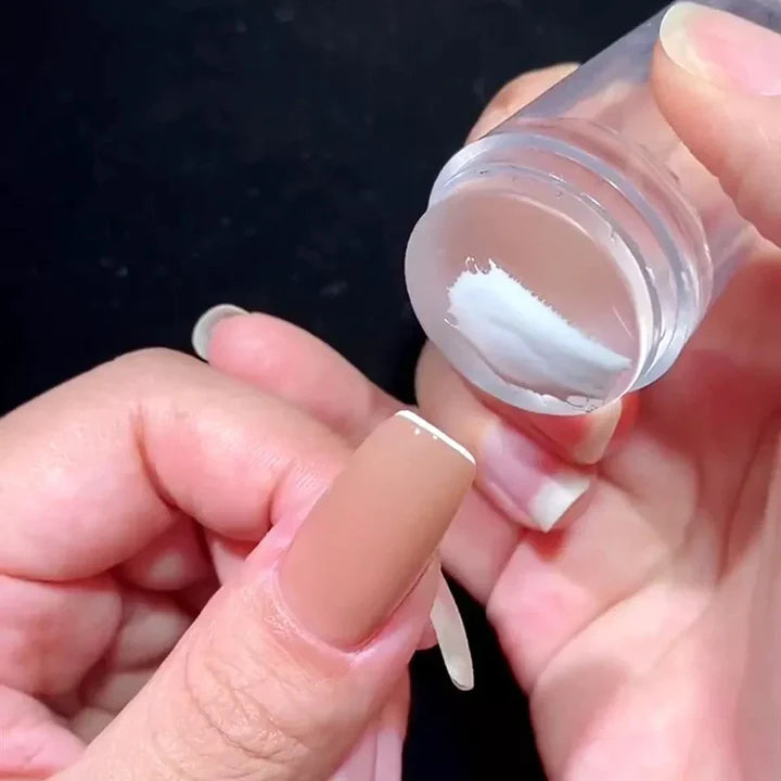 TRANSPARENT NAIL STAMP WITH SCRAPER